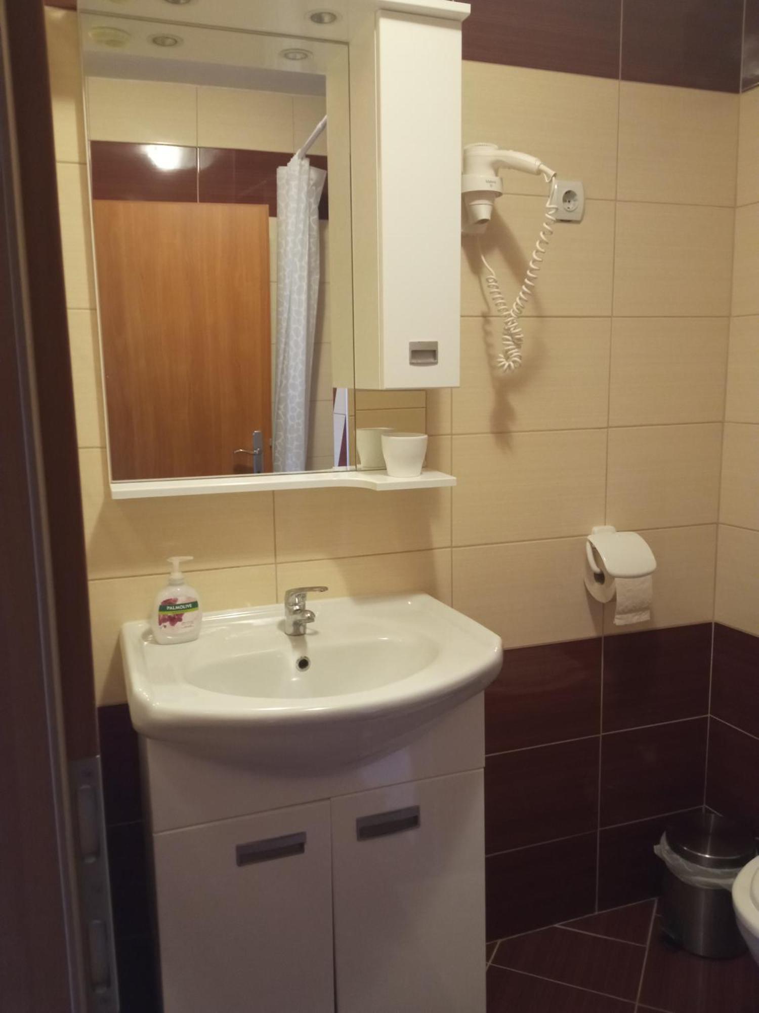 شقة Apartman Vidovic كورينيتسا المظهر الخارجي الصورة