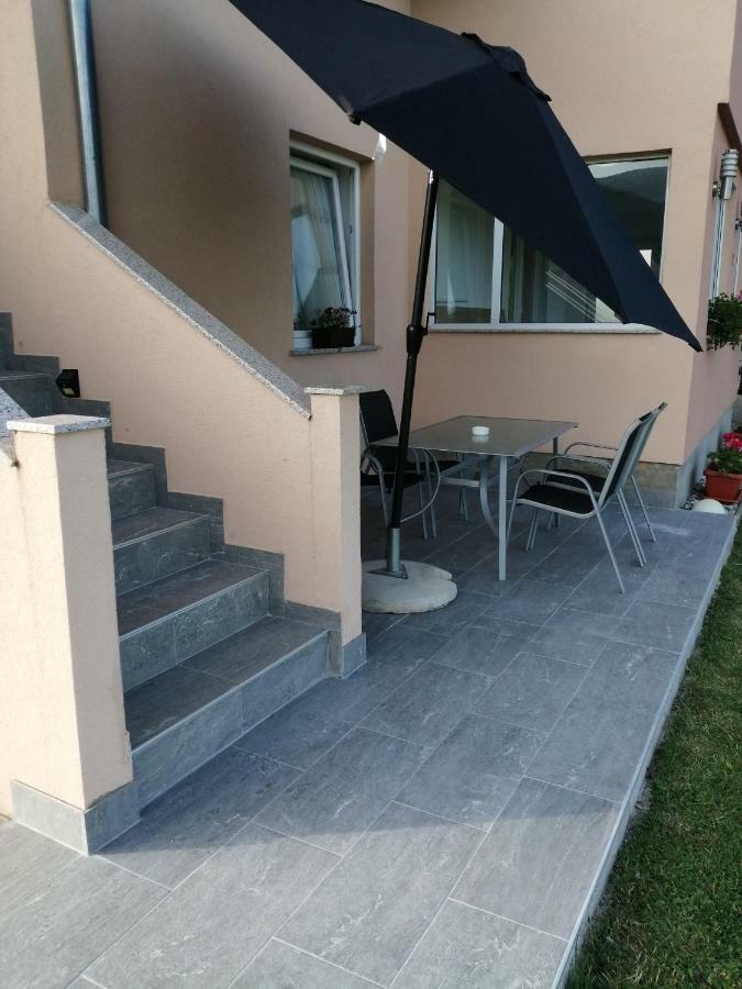 شقة Apartman Vidovic كورينيتسا المظهر الخارجي الصورة